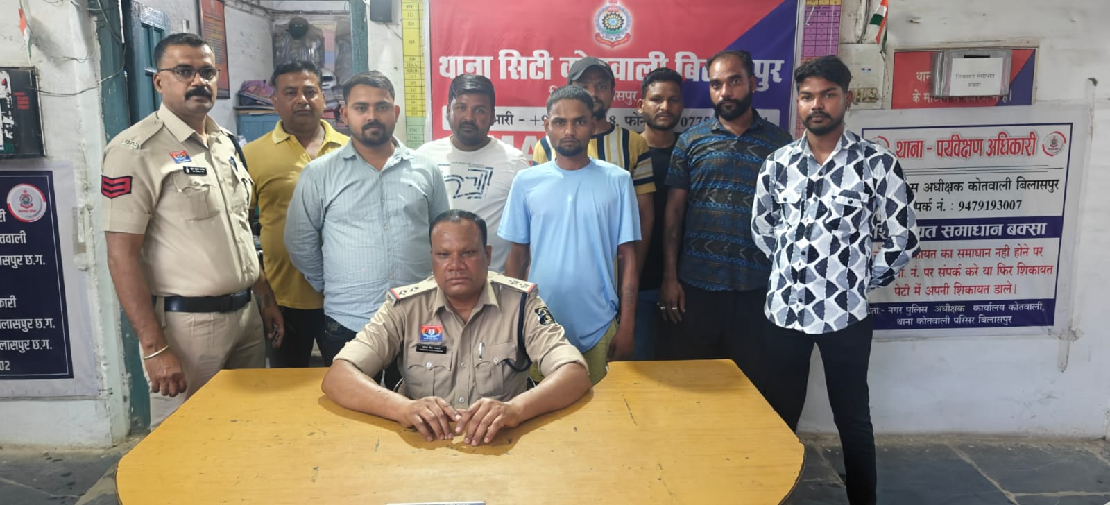 पुरानी रंजिश में चाकू से हमला करने वाला आरोपी गिरफ्तार, हनुमान जयंती विवाद में 6 पर कार्रवाई