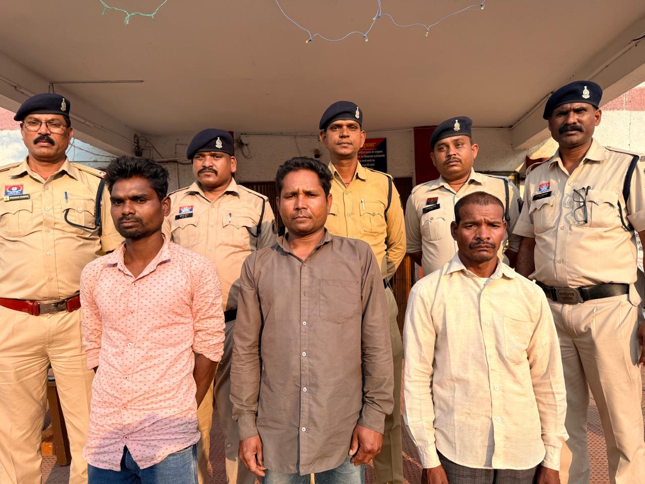 डेटोनेटर ब्लास्ट से CSC सेंटर में नुकसान, 3 आरोपी गिरफ्तार