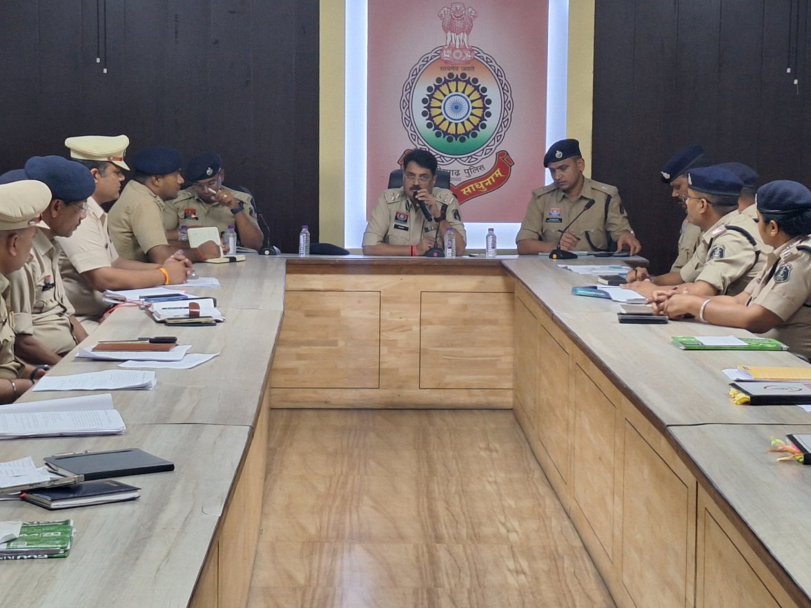 बीट प्रणाली सुदृढ़ करने पुलिस की अहम बैठक, अपराध नियंत्रण और जनसंपर्क पर जोर