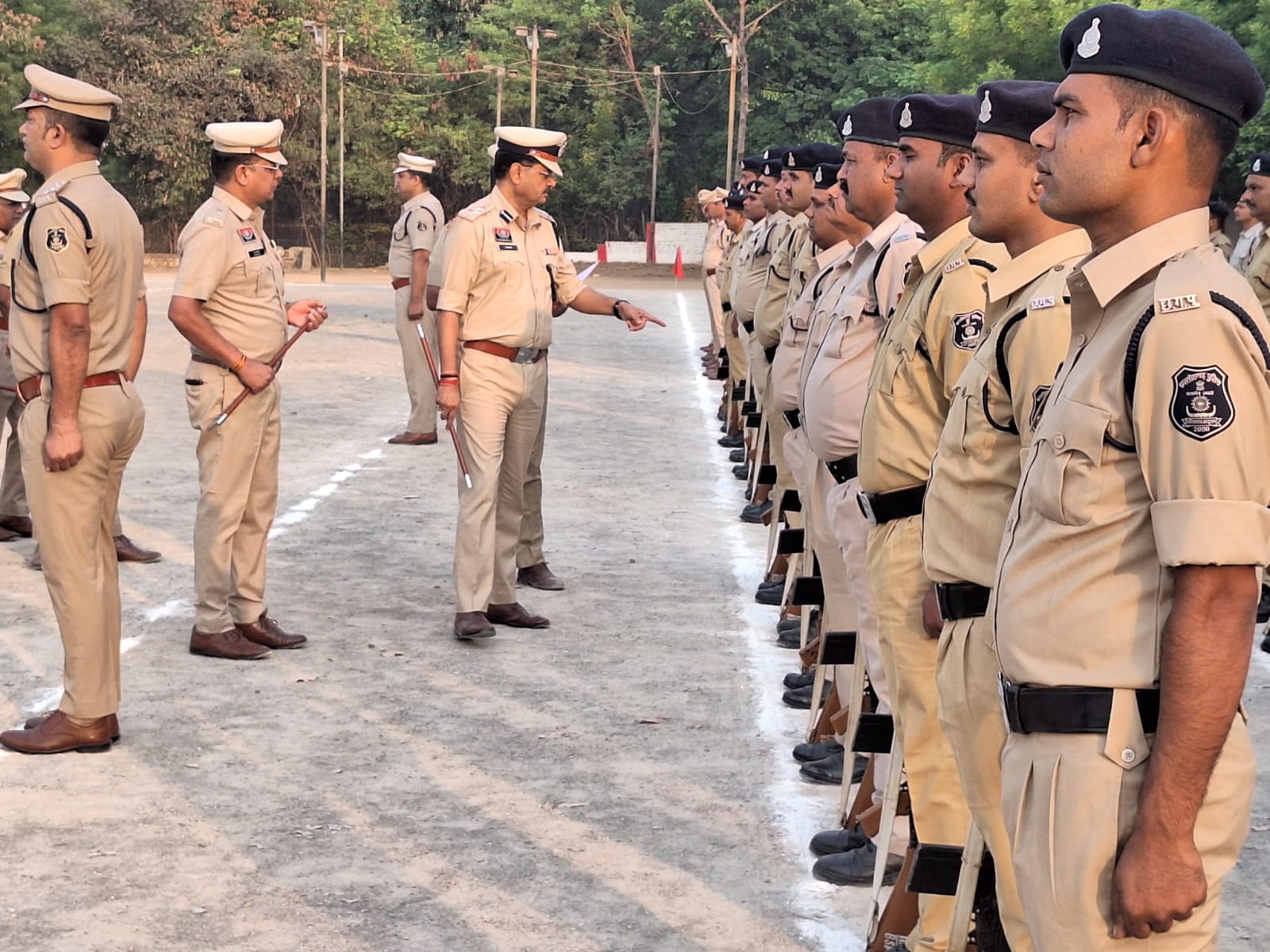 जनरल परेड में पुलिस बल की तैयारियों का परीक्षण, अग्निशमन प्रशिक्षण पर विशेष जोर