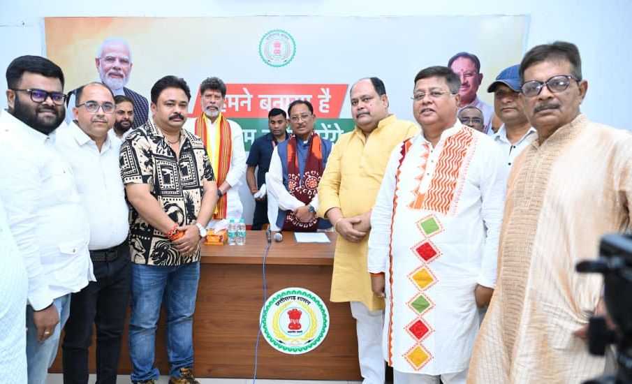 मुख्यमंत्री निवास में हर्षोल्लास के साथ मनाया गया बंगाली नववर्ष ‘पोहिला बैसाख’