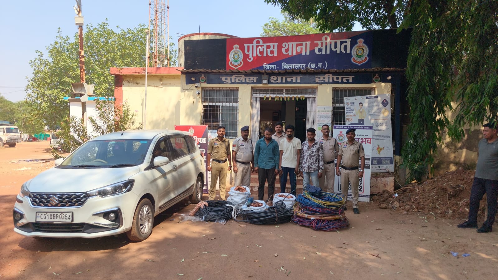 मोबाइल टॉवर से केबल चोरी करने वाला गिरोह बेनकाब, छह आरोपी गिरफ्तार