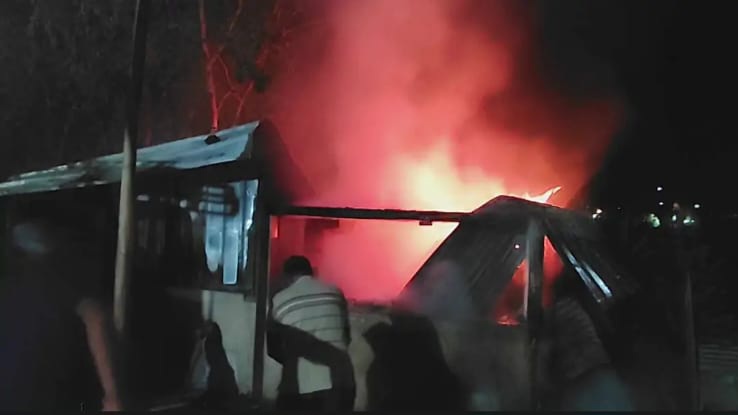 व्यापार विहार में भीषण आग: तीन मंजिला गोदाम में 8 घंटे की मशक्कत के बाद काबू, करोड़ों का नुकसान, अशोक नगर में भी आग, दुकान-गोदाम जलकर खाक