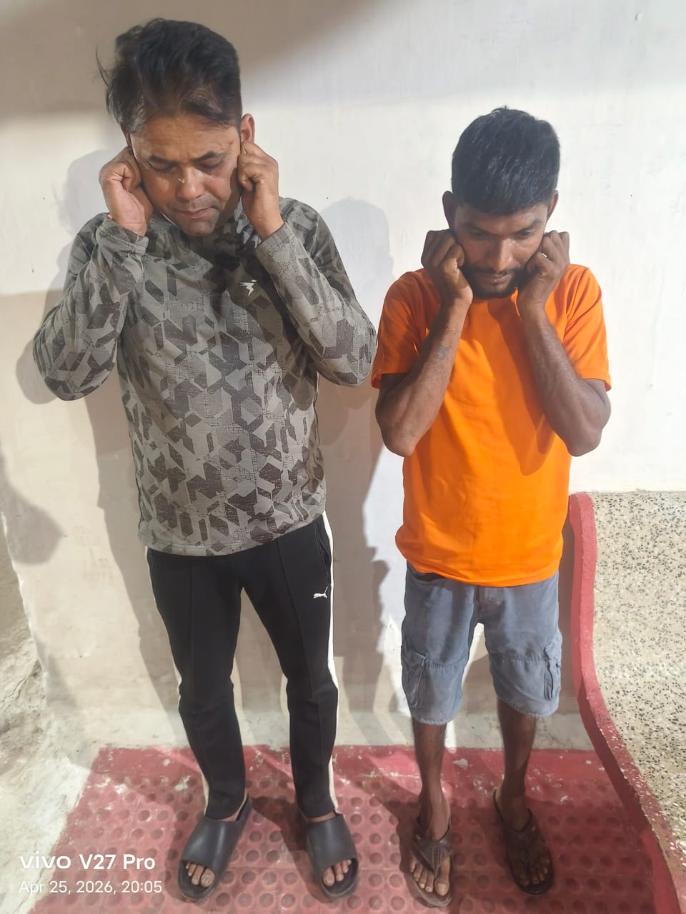 ओवरटेक विवाद में प्रभारी कुलपति के साथ मारपीट मामले में तोरवा पुलिस ने दो आरोपियों को किया गिरफ्तार, फॉर्च्यूनर वाहन जब्त