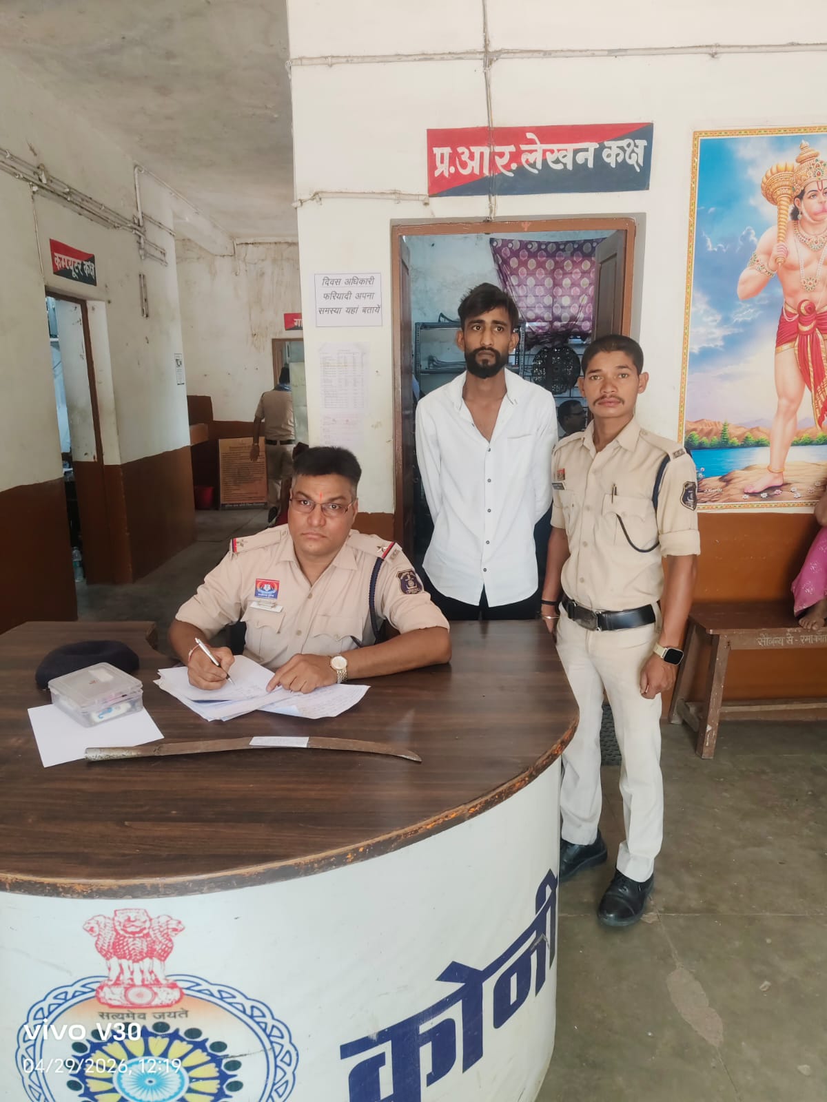 कोनी क्षेत्र में तलवार लहराकर दहशत फैलाने वाले दो आरोपी गिरफ्तार