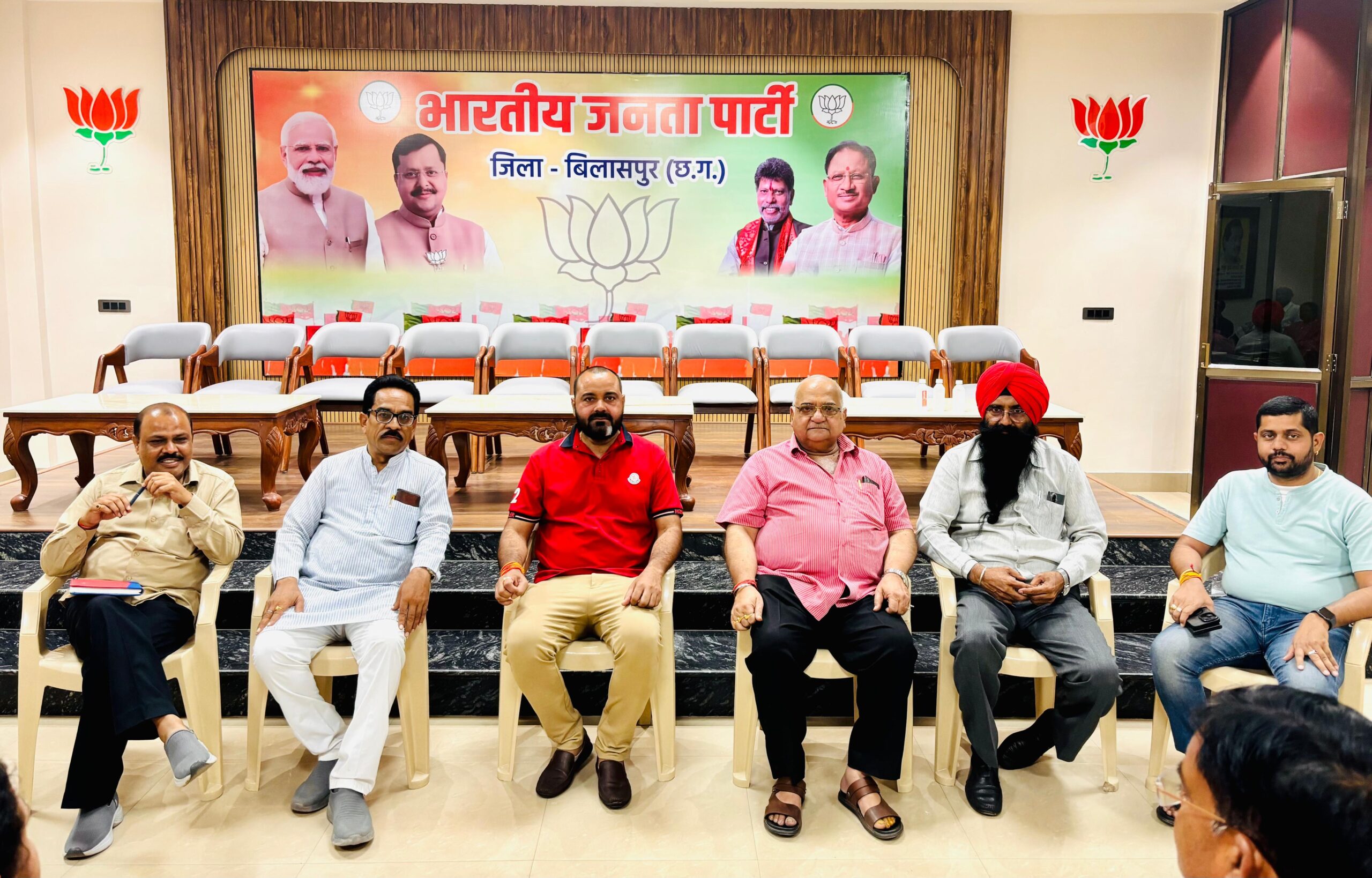 आगामी कार्यक्रमों की रूपरेखा तय करने भाजपा पदाधिकारियों की हुई अहम बैठक