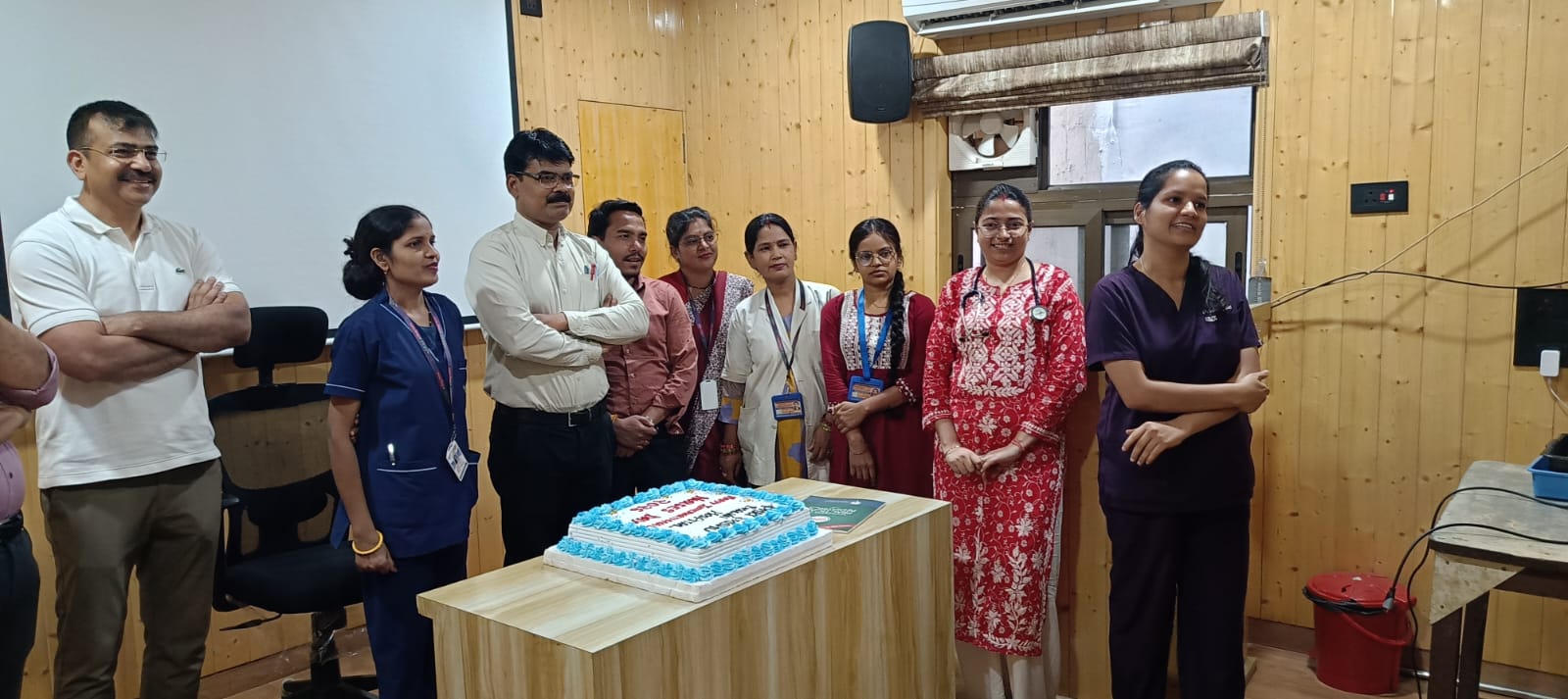 श्री शिशु भवन हॉस्पिटल में मनाया गया अंतर्राष्ट्रीय नर्सिंग दिवस, नर्सिंग स्टाफ के समर्पण को किया गया सम्मानित