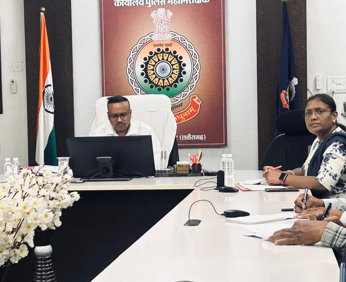 बिलासपुर रेंज में महिला सुरक्षा और लंबित मामलों पर सख्ती, आईजी ने दिए त्वरित निराकरण के निर्देश