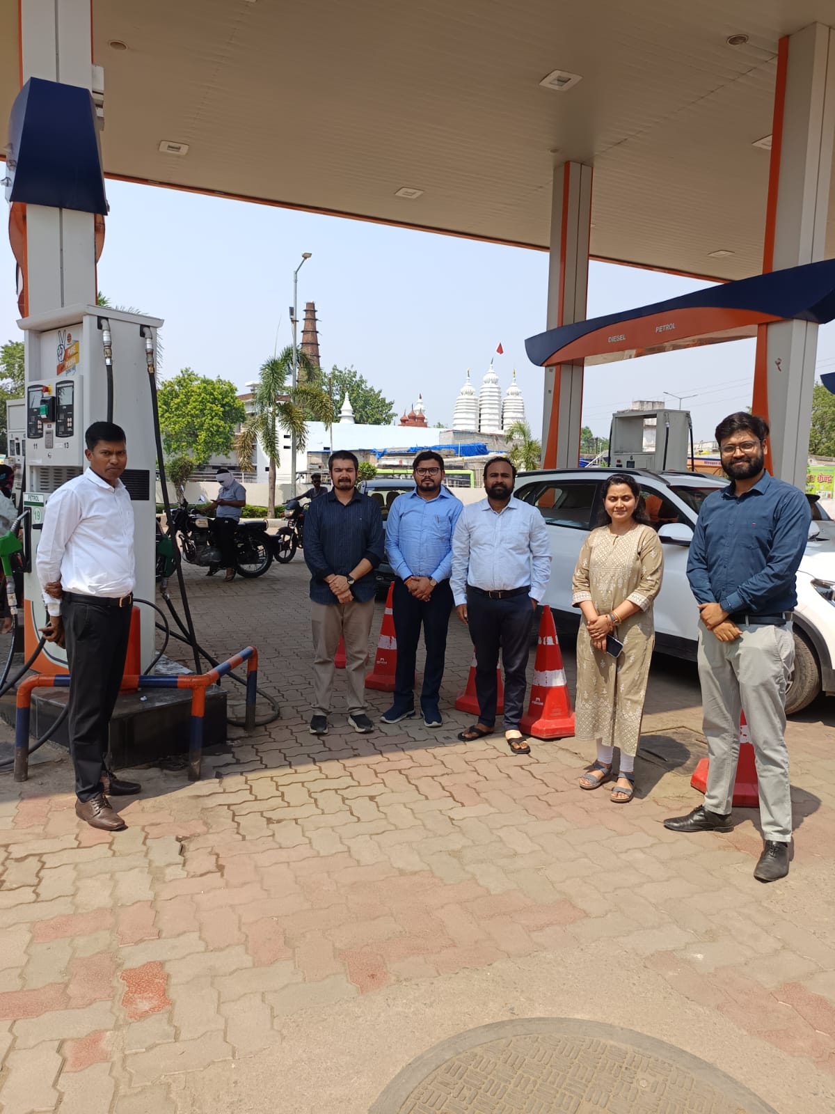 जिले में पेट्रोल-डीजल का पर्याप्त स्टॉक उपलब्ध, घबराहट में खरीदारी नहीं करने कलेक्टर ने की अपील