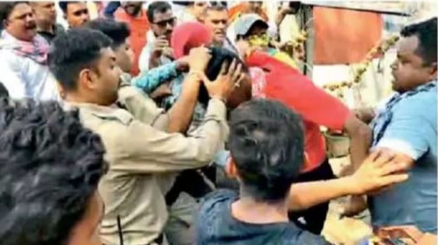 अतिक्रमण हटाने पहुंची निगम टीम पर छोड़ा पालतू कुत्ता, 6 अवैध मकान तोड़े गए