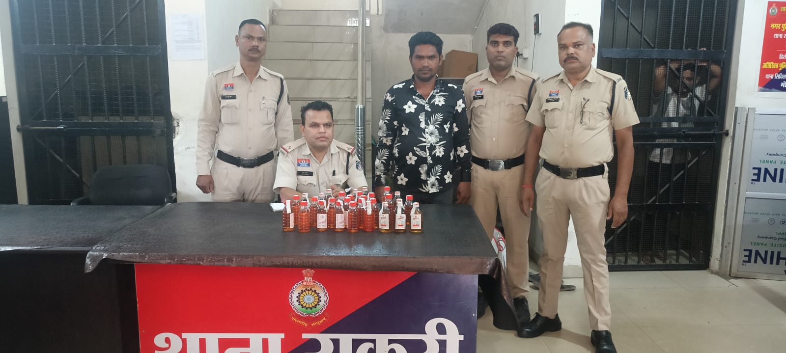 बीट सिस्टम से सकरी पुलिस को सफलता, अवैध शराब के साथ आरोपी गिरफ्तार