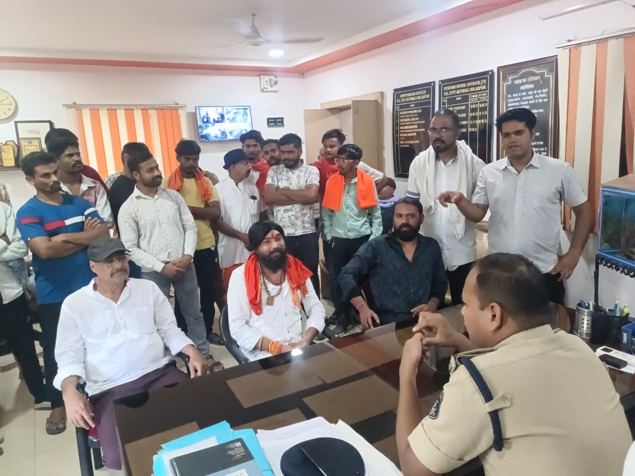 CIMS विवाद में ठाकुर राम सिंह पक्ष भी पहुंचा कोतवाली, गार्ड पर गाली-गलौच और दबाव बनाने का आरोप