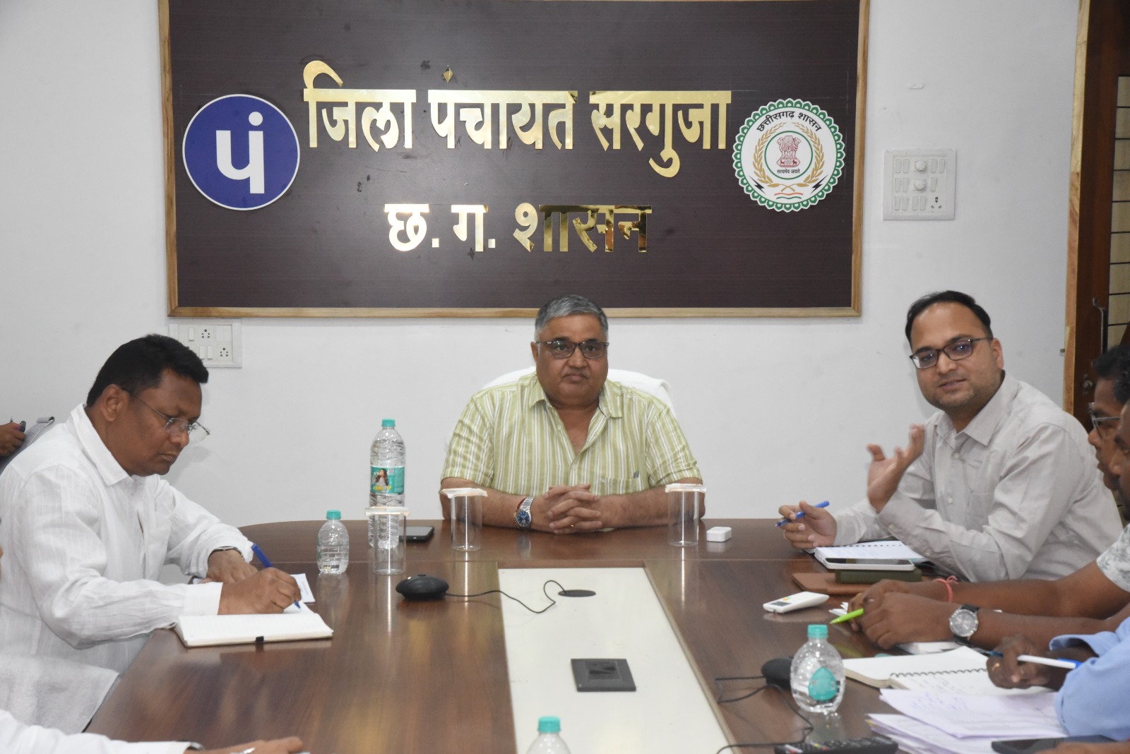 जनसुविधाओं पर छत्तीसगढ़ कैबिनेट मंत्री राजेश अग्रवाल का पूरा फोकस,मानसून पूर्व तैयारियों की समीक्षा,सड़क-बिजली-पेयजल व्यवस्थाओं को समयसीमा में दुरुस्त करने के दिए निर्देश,अंतिम व्यक्ति तक मूलभूत सुविधाएं पहुंचाना सरकार की सर्वाेच्च प्राथमिकता – कैबिनेट मंत्री राजेश अग्रवाल,,,
