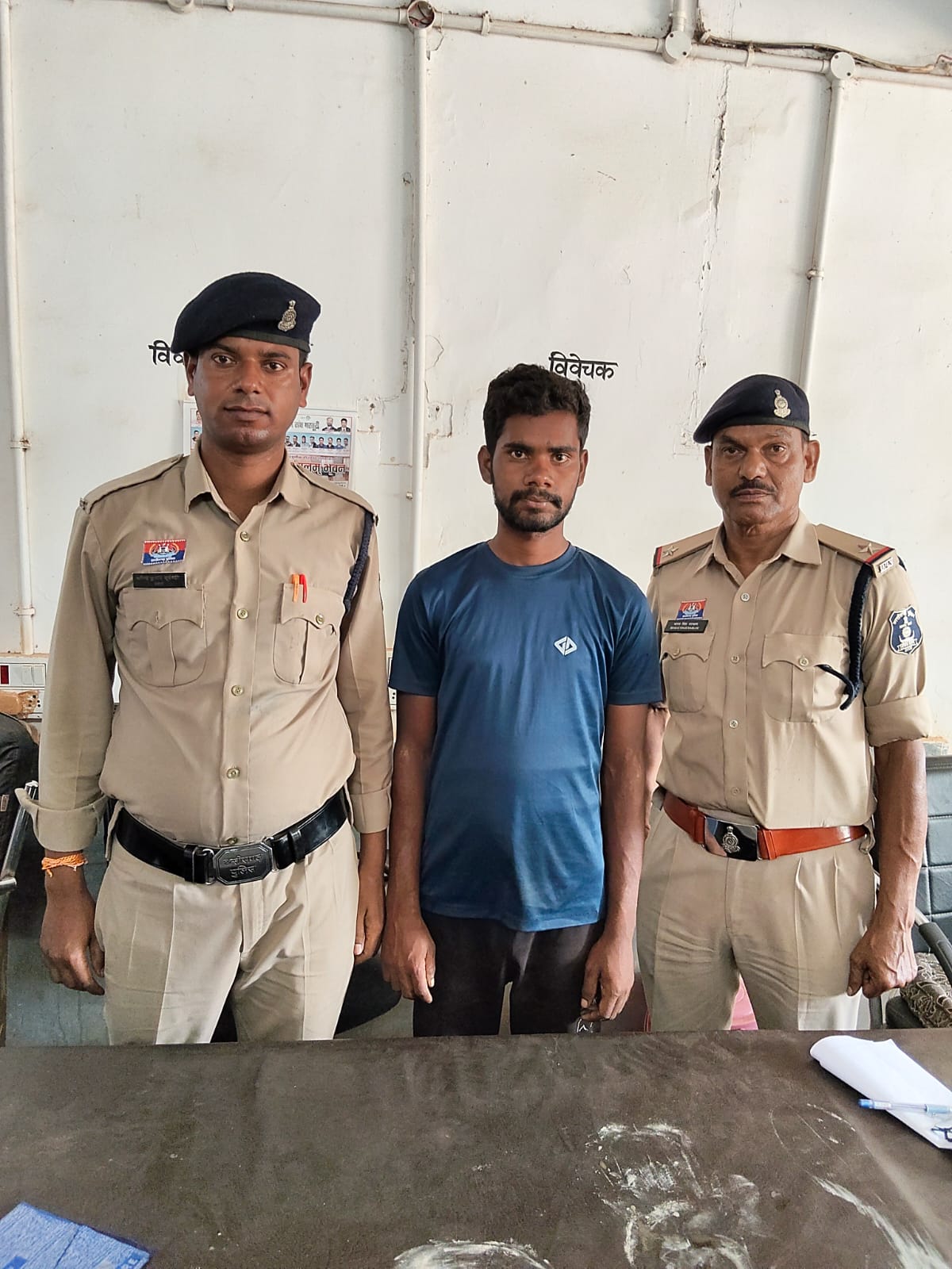 दो अलग-अलग मामलों में नाबालिग प्रेमिकाओं को शादी का झांसा देकर भगाने वाले आरोपी युवक गिरफ्तार