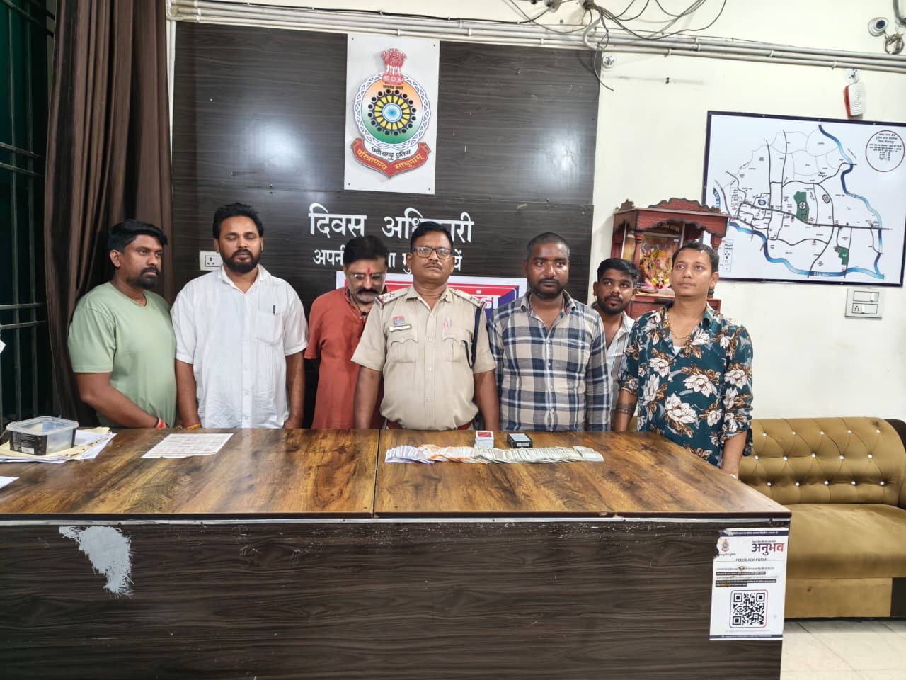 मौर्य कॉम्प्लेक्स के पीछे जुआ फड़ पर पुलिस का छापा, 6 जुआरी गिरफ्तार