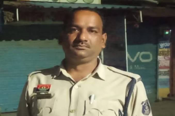 खाकी पर दाग: साथी आरक्षक की मौत के 126 दिन बाद भी सूरजपुर पुलिस के हाथ खाली, जांच अधिकारी पर आरोपी को बचाने का आरोप,,,,,