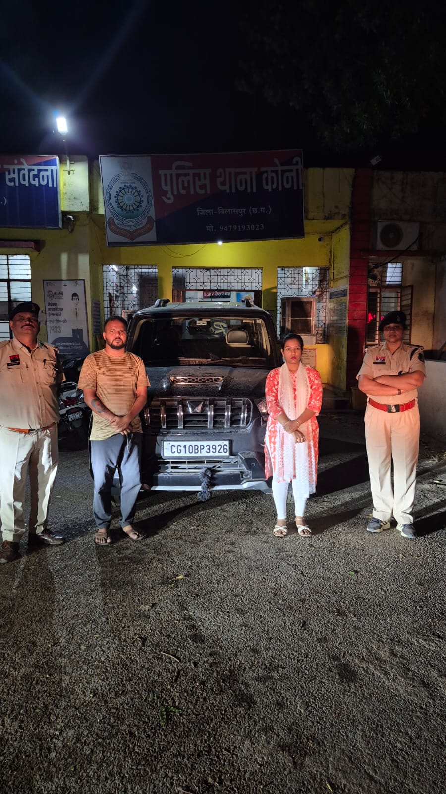 सड़कों पर बर्थडे सेलिब्रेशन का खतरनाक ट्रेंड, चाकू से केक कटिंग और आतिशबाजी के वीडियो वायरल