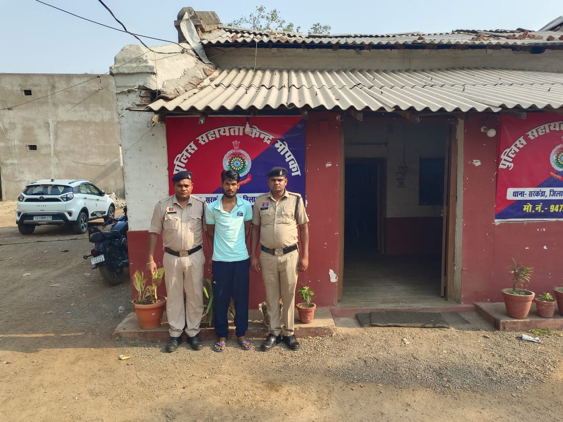 हत्या की साजिश में देशी कट्टा उपलब्ध कराने वाला 5 साल से फरार आरोपी उड़ीसा से गिरफ्तार
