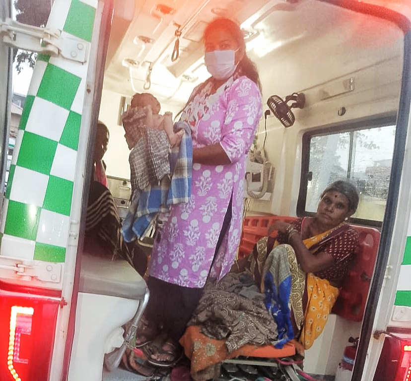 चलती एम्बुलेंस में गूंजी किलकिारी: EMT विद्याविती की सूझबूझ से जच्चा-बच्चा सुरक्षित,हाई ब्लड प्रेशर और खून की कमी के बीच सूझबूझ से कराई गई सफल और सुरक्षित डिलीवरी,,,,