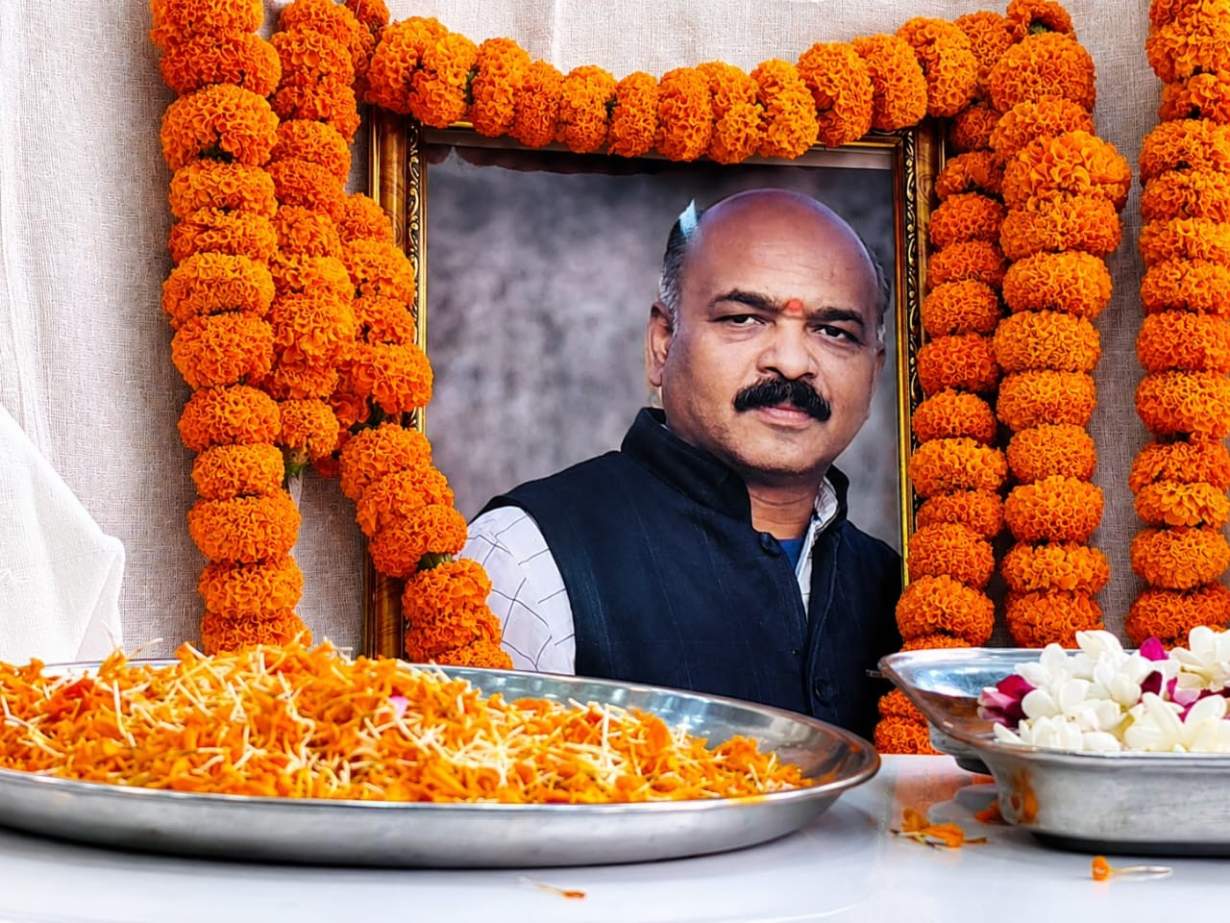 सराफा व्यापारी हत्याकांड का फरार शूटर झारखंड से गिरफ्तार, लूट का माल बरामद