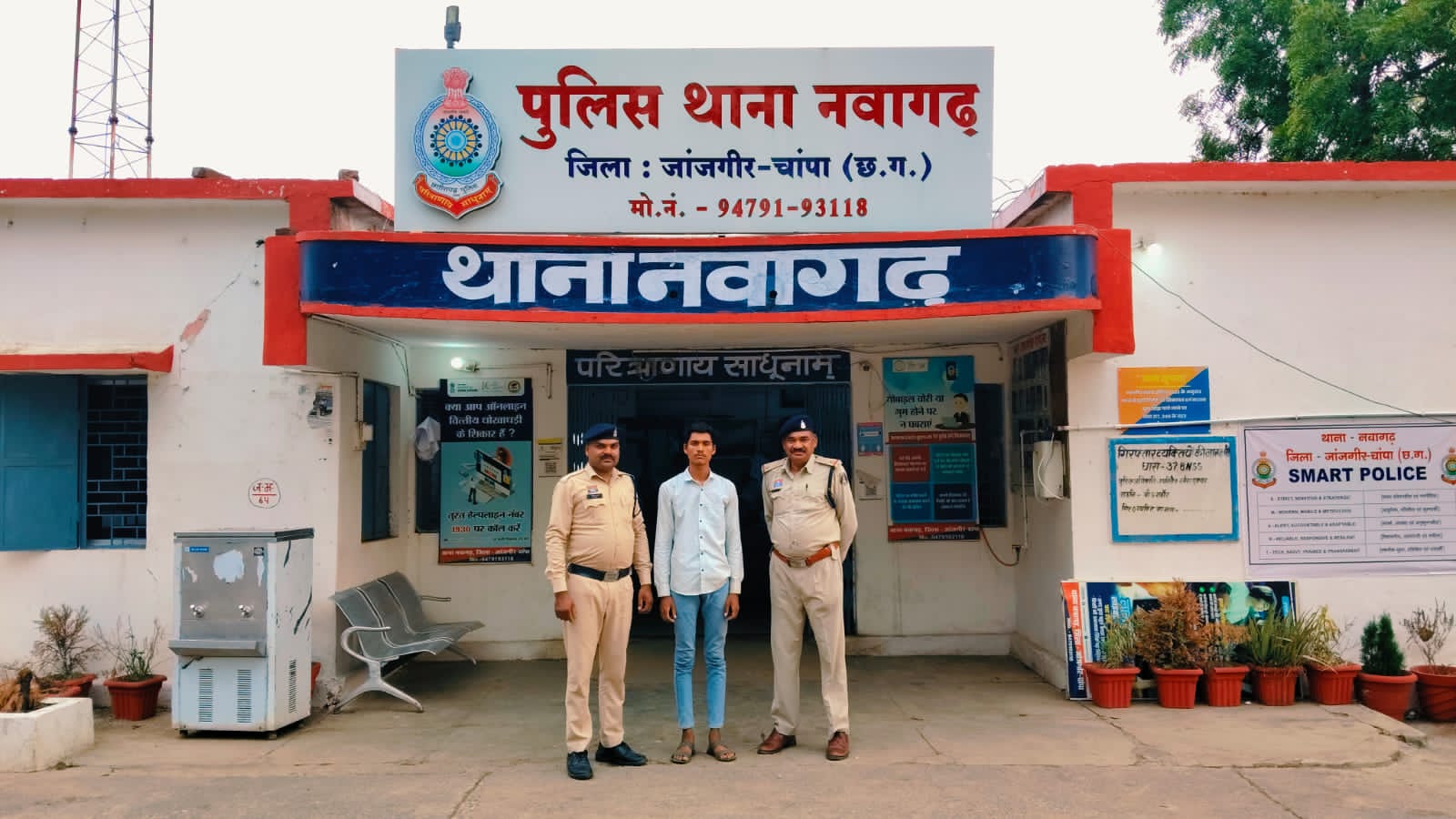 नाबालिग से बलात्कार के मामले में आरोपी का साथी गिरफ्तार, मुख्य आरोपी फरार