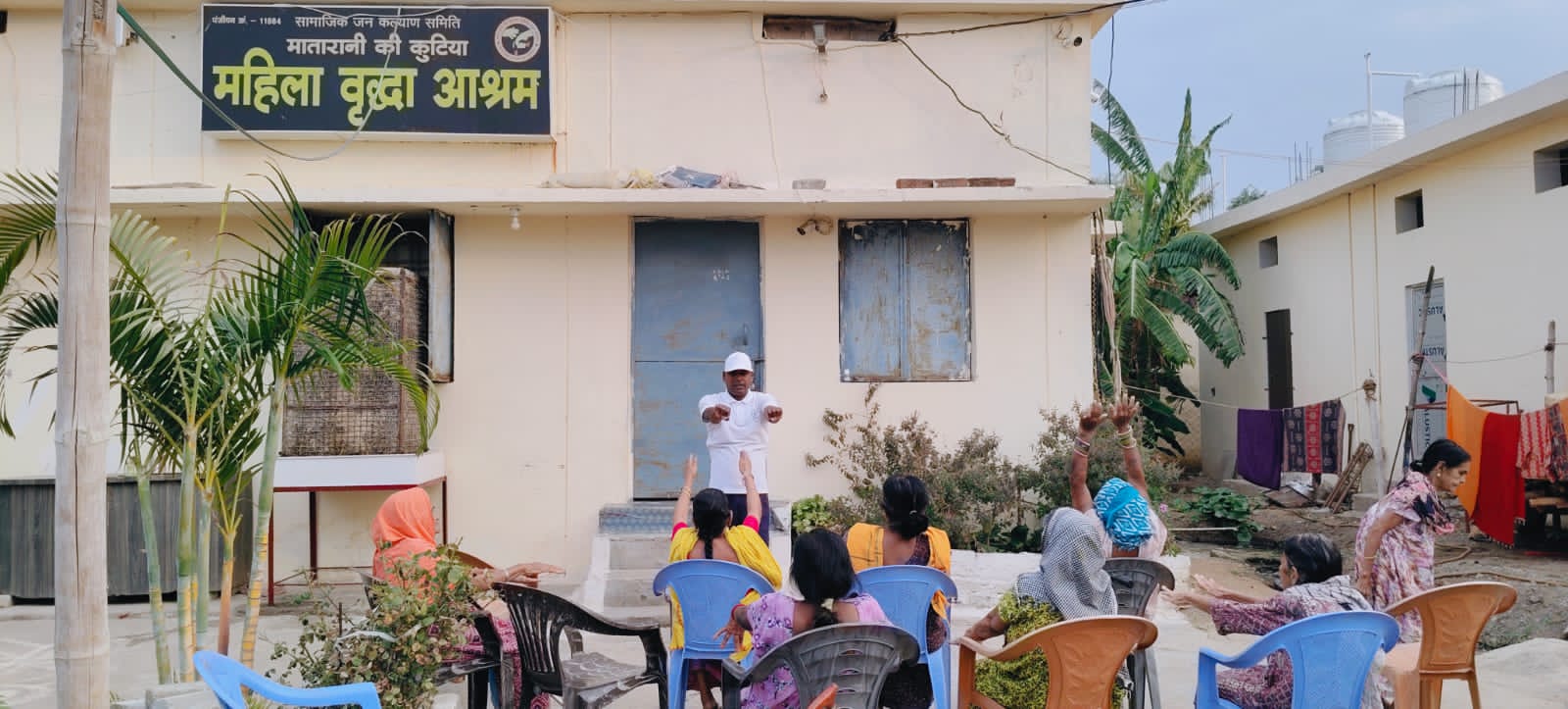 अंतर्राष्ट्रीय योग दिवस के अंतर्गत “योगा फॉर हेल्दी एजिंग” थीम पर योग शिविर आयोजित