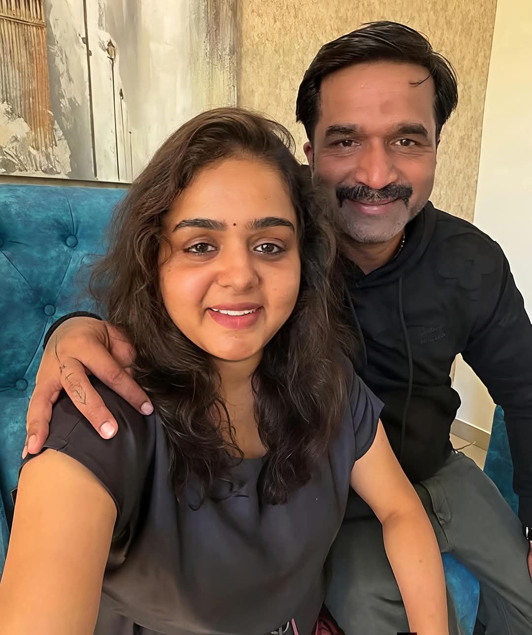 बेंगलुरु में छह वर्षीय बच्ची की संदिग्ध मौत: पूर्व प्रेमी के साथ नए रिश्ते ने उजाड़ दिया 18 साल पुराना परिवार, मां और लिव-इन पार्टनर गिरफ्तार
