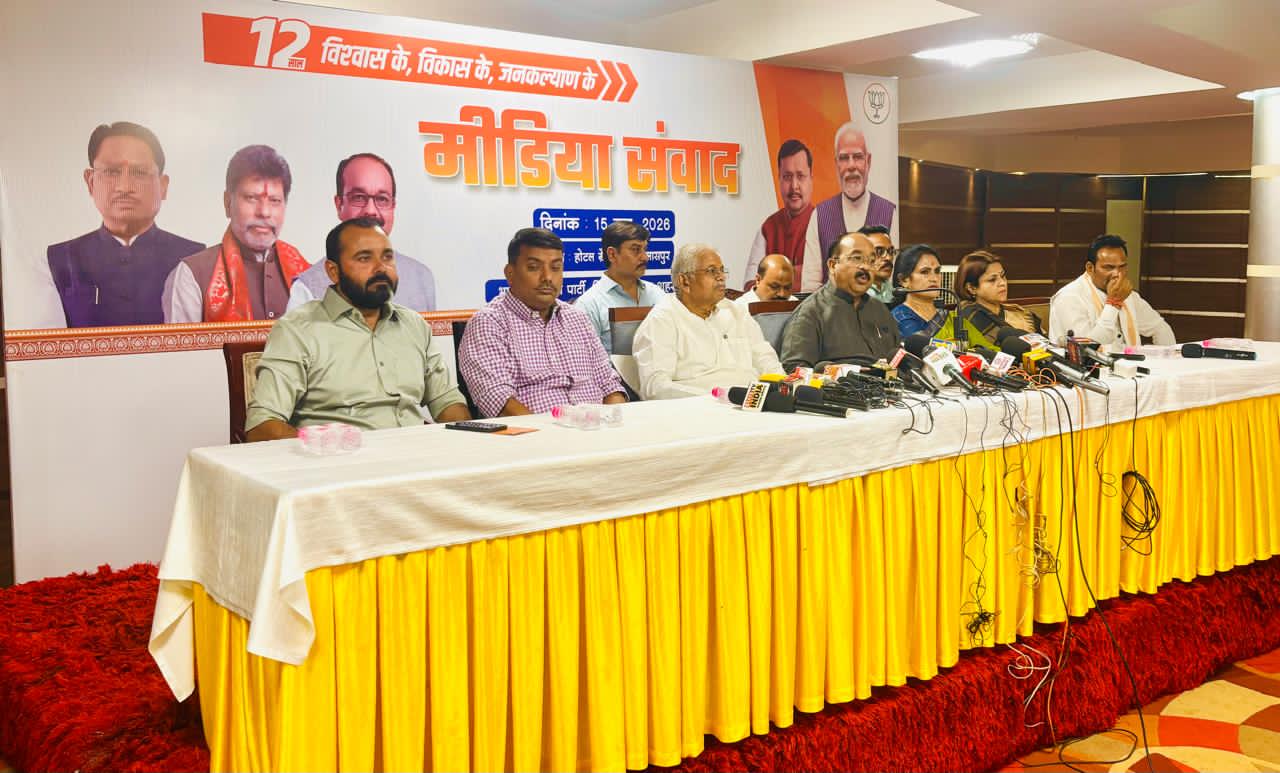 प्रधानमंत्री नरेंद्र मोदी के सफलतम 12 वर्ष पूर्ण होने पर आयोजित मीडिया संवाद में उपमुख्यमंत्री अरुण साव ने गिनाई सरकार की उपलब्धियां