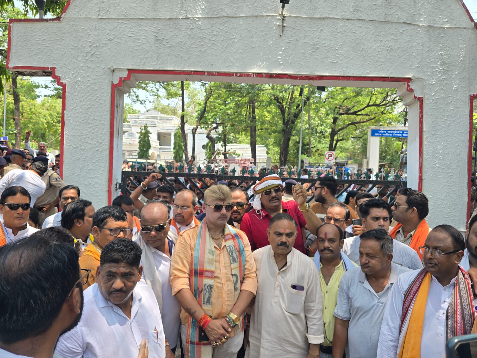 अपने समाज की नाबालिग छात्रा शोषण मामले में सेन समाज का प्रदर्शन, दोषियों पर कड़ी कार्रवाई की मांग